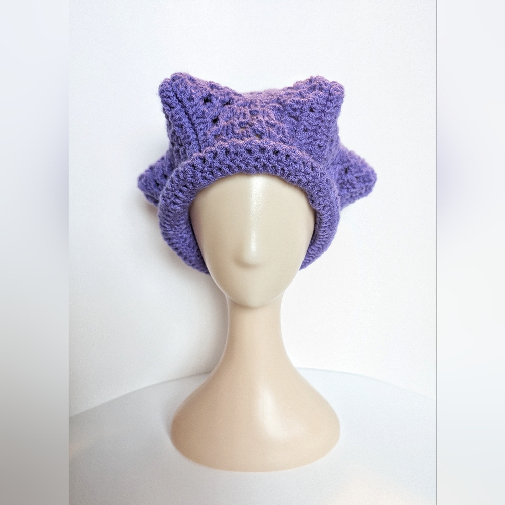 NEW, Star crown crochet beanie, handmade